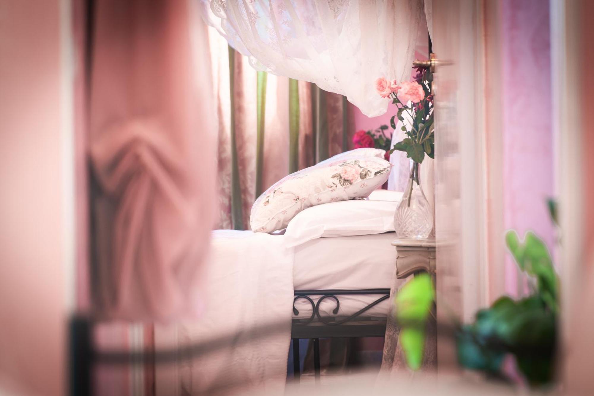Bibi Boutique Arezzo Living Suite Rosafragola & Verdeconiglio Eksteriør bilde