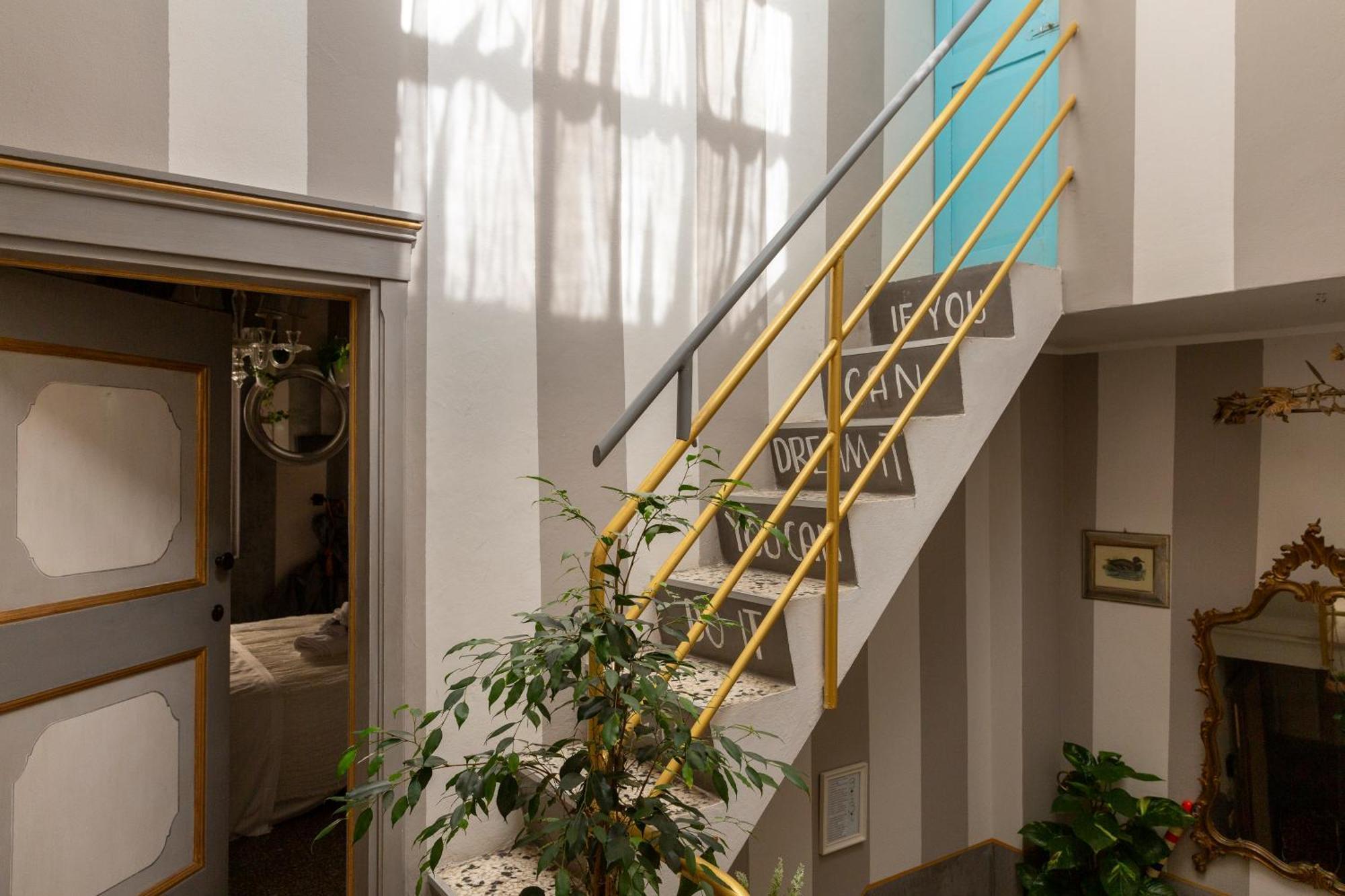 Bibi Boutique Arezzo Living Suite Rosafragola & Verdeconiglio Eksteriør bilde