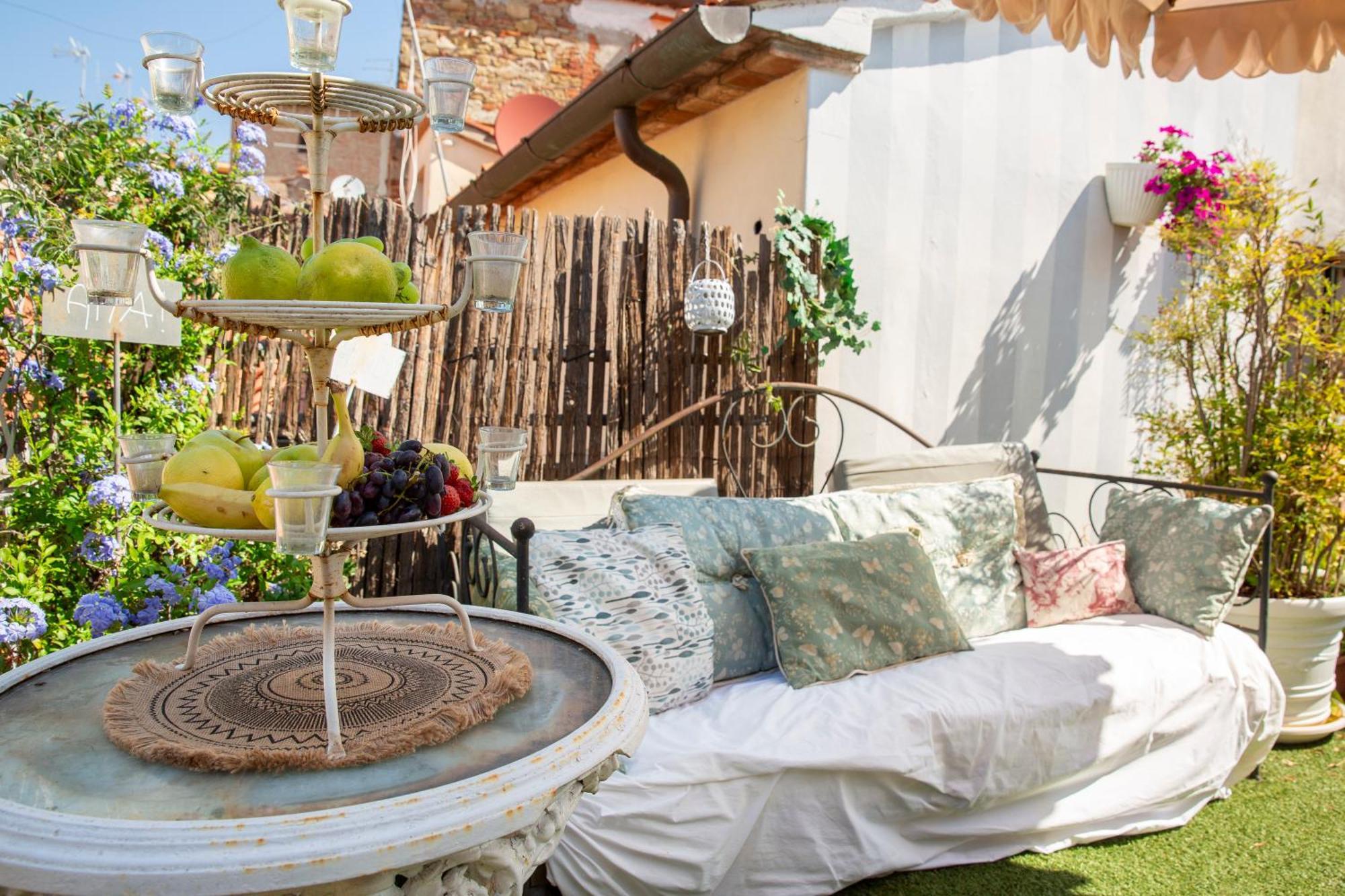 Bibi Boutique Arezzo Living Suite Rosafragola & Verdeconiglio Eksteriør bilde
